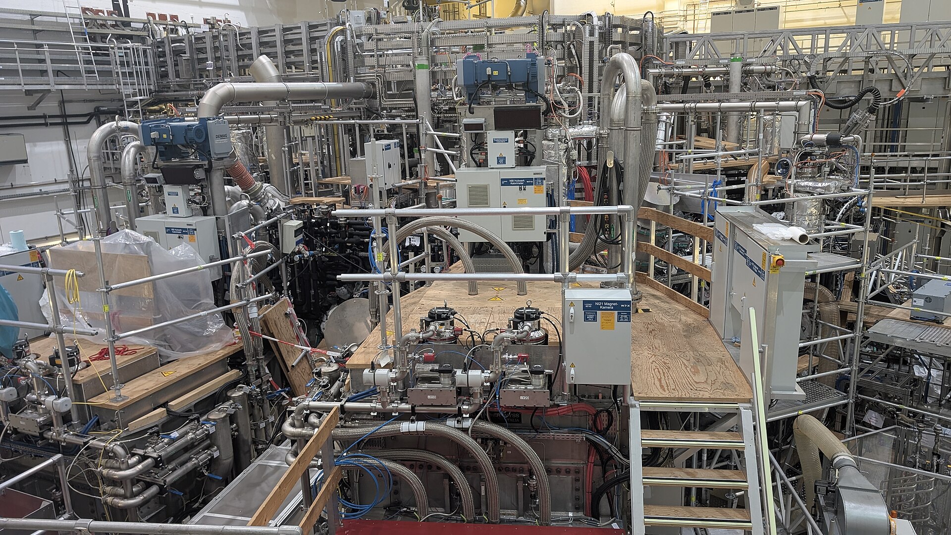 The Race to Bottle a Star: How Fusion Energy Turned a Corner in 2026 | AVALW News